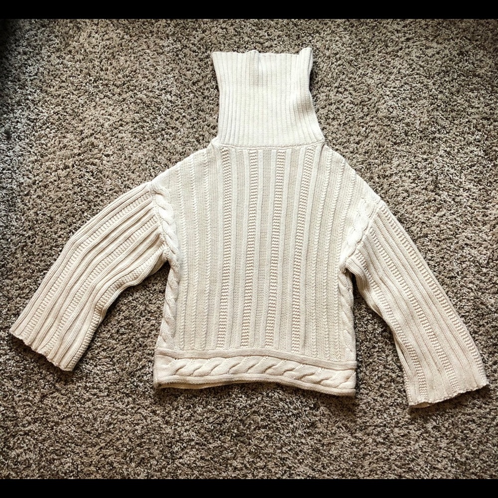 GAP Sweater